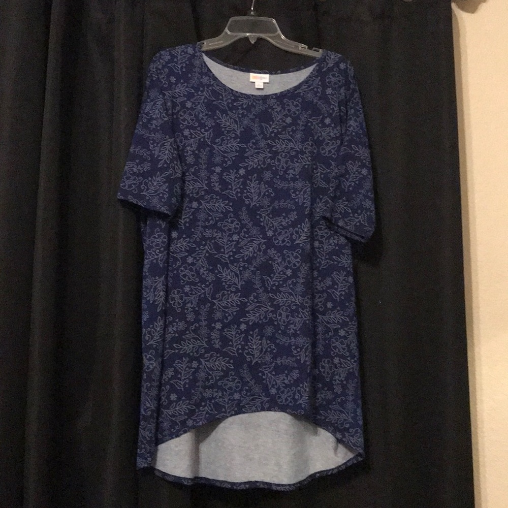 Lularoe Large Irma top